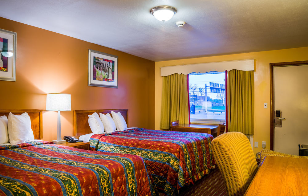 Plaza Inn Peabody Esterno foto