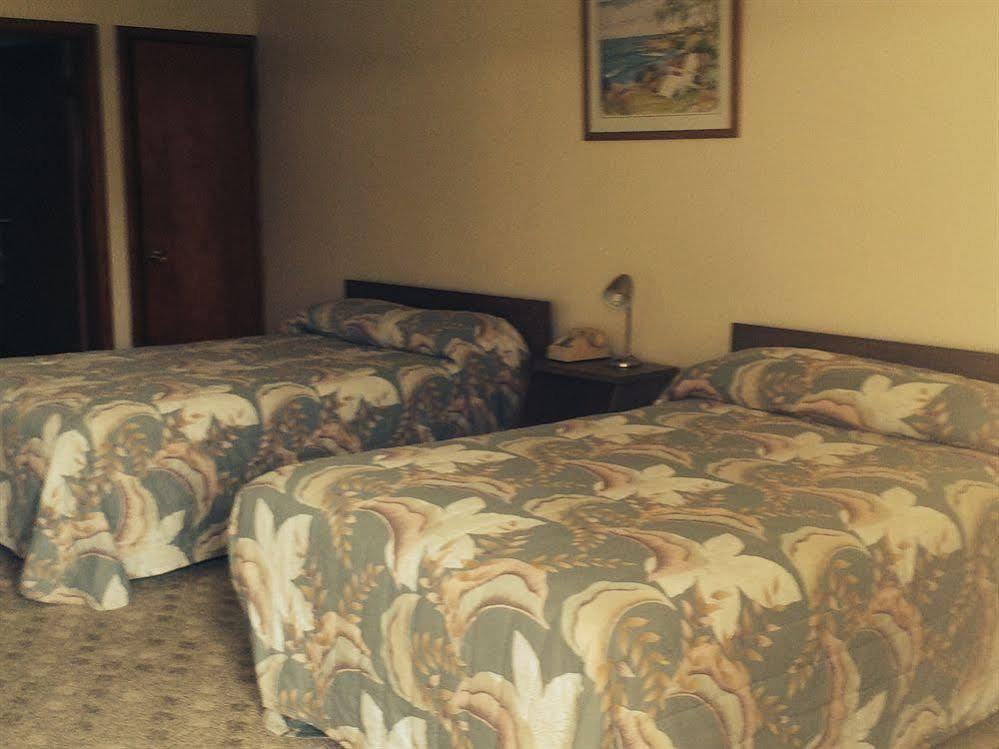 Plaza Inn Peabody Esterno foto